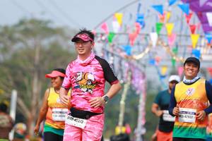 BIB: 42937, 45313
                            <button type="button" onclick="openModal(9915611)" class="btn btn-primary btn-sm float-right btn-popup" data-toggle="modal" data-target=".modal-high-quality">
                        <i class="fas fa-shopping-cart"></i> Add to Cart
                    </button>
                                            <button type="button" onclick="isThisMe(9915611, true)" class="btn btn-success btn-sm float-right btn-popup btn-isme hidden" data-toggle="tooltip" data-placement="bottom" title="นี่คือรูปของคุณใช่ไหม คลิกที่นี่เพื่อเอาเข้าอัลบั้ม">
                        <i class="fas fa-plus"></i> Add to album
                    </button>
                    <button type="button" onclick="isThisMe(9915611, false)" class="btn btn-warning btn-sm float-right btn-popup btn-isnotme hidden">
                        <i class="fas fa-ban"></i> Remove from album
                    </button>